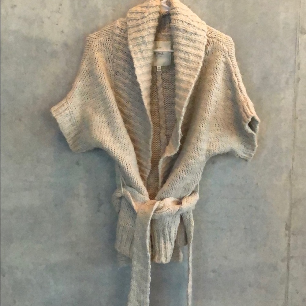 Beige belted short sleeve sweater